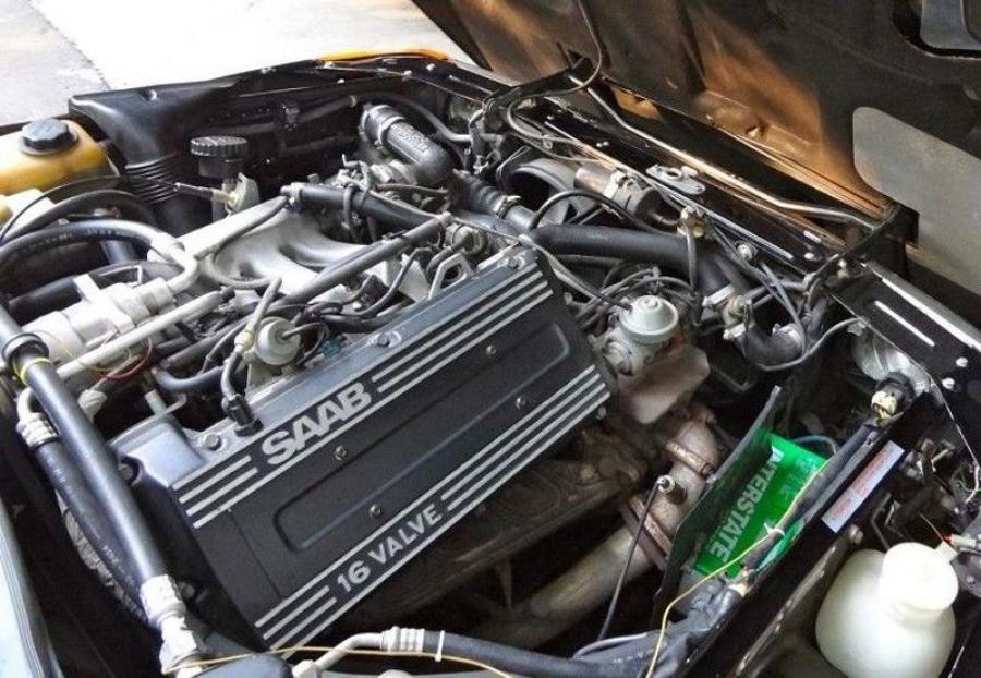  Saab 900 Turbo Limo 1985 года  (фото 3 из 18)